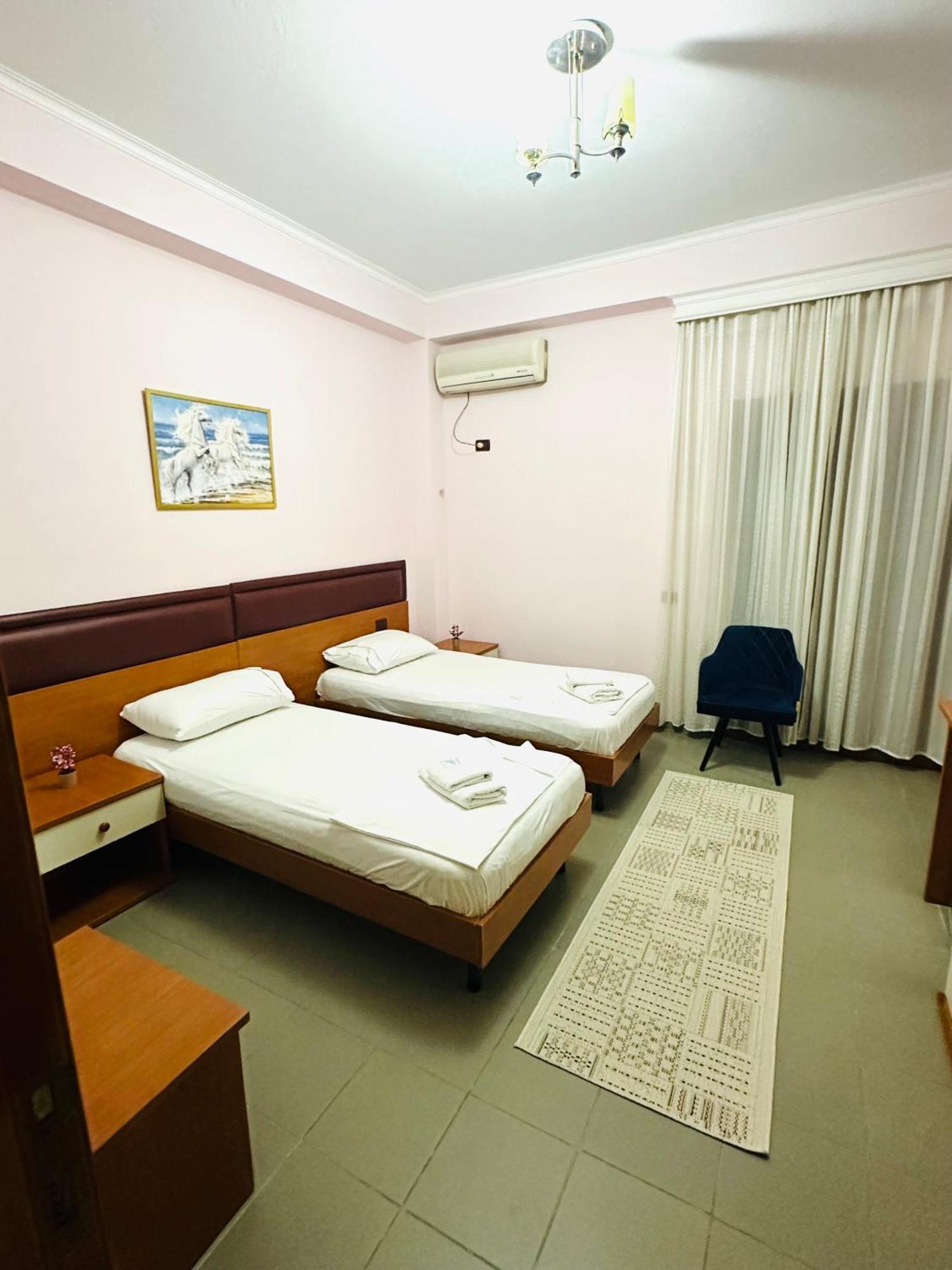 Hotel Edland วญอเรอ ภายนอก รูปภาพ