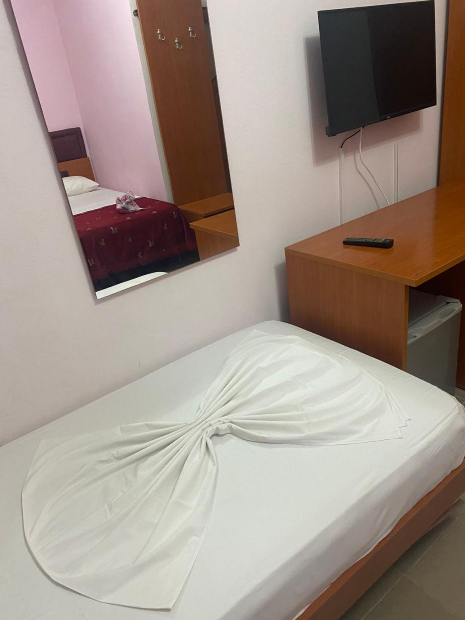 Hotel Edland วญอเรอ ภายนอก รูปภาพ